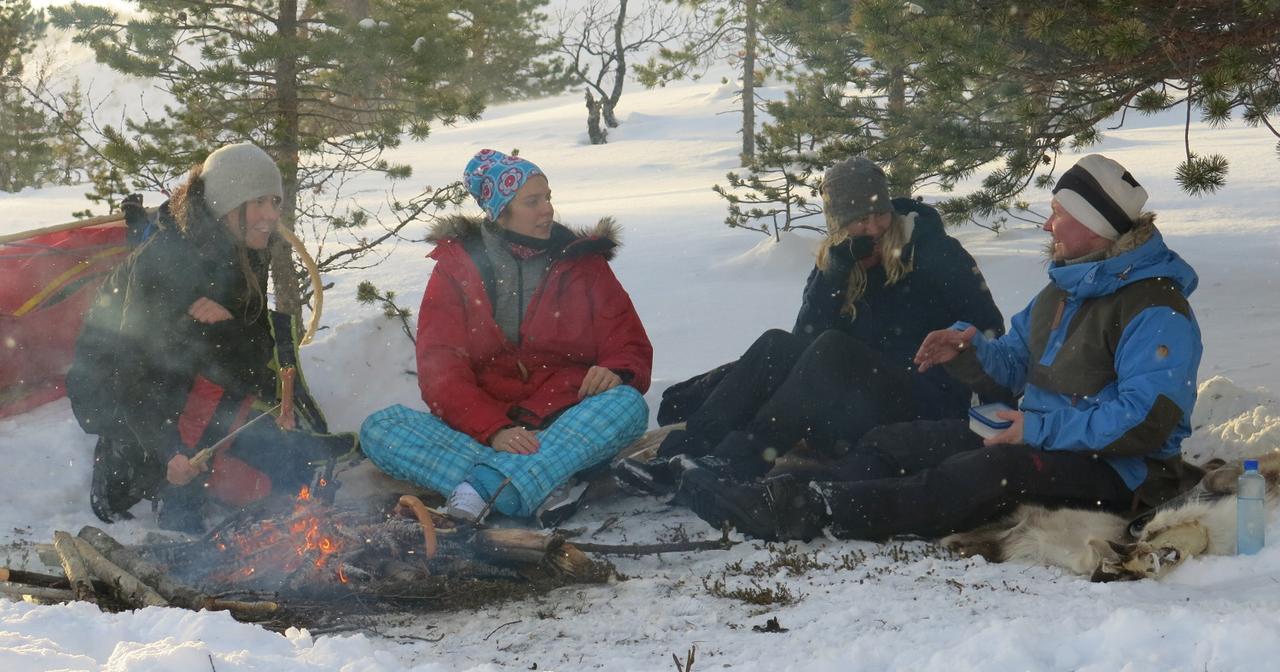 ラクスエルブ Fjellivetヴィラ エクステリア 写真